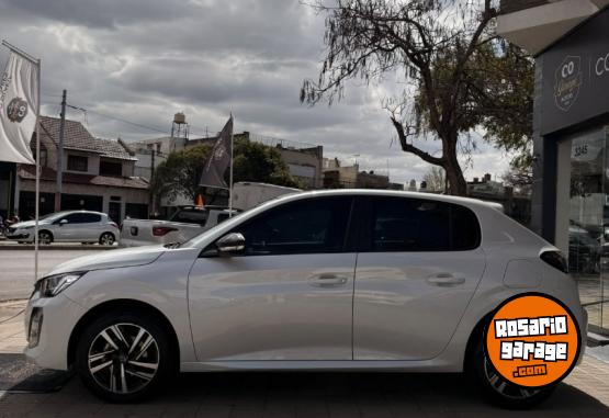 Autos - Peugeot 208 ALLURE PK AM25 2024 Nafta 13000Km - En Venta