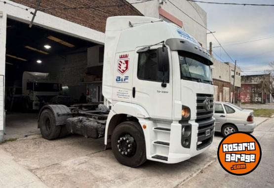 Camiones y Gr�as - Volskwagen 19-320 constellation - En Venta