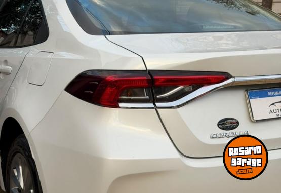 Autos - Toyota COROLLA HYBRDO XEI CVT 2022 Electrico / Hibrido 150000Km - En Venta
