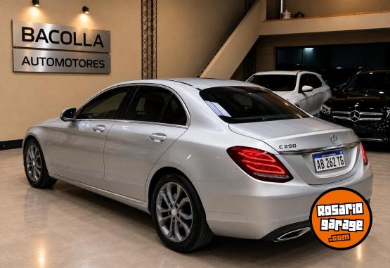 Autos - Mercedes Benz C250 2017 Nafta 117000Km - En Venta