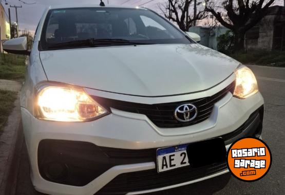 Autos - Toyota Etios 2020 Nafta 68000Km - En Venta