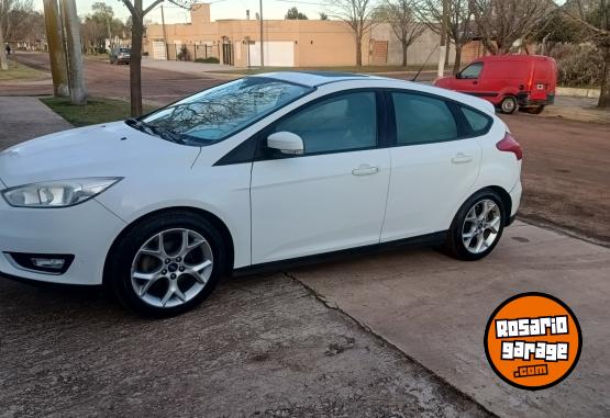 Autos - Ford Focus 2017 Nafta 108000Km - En Venta
