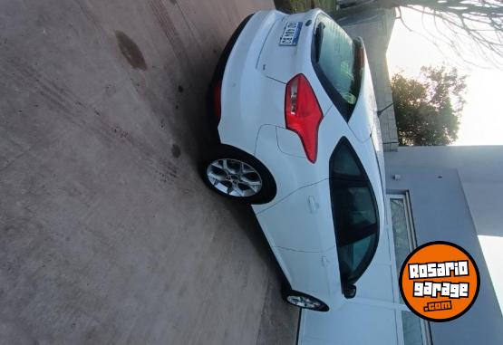 Autos - Ford Focus 2017 Nafta 108000Km - En Venta