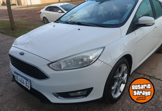 Autos - Ford Focus 2017 Nafta 108000Km - En Venta