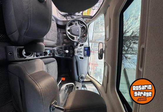 Autos - Ford fiesta kinetic titanium 2012 Nafta 150000Km - En Venta