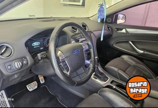 Autos - Ford Mondeo titanium 2012 Nafta 130000Km - En Venta