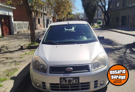 Autos - Ford Fiesta 2007 mp3 2007 Nafta 189000Km - En Venta