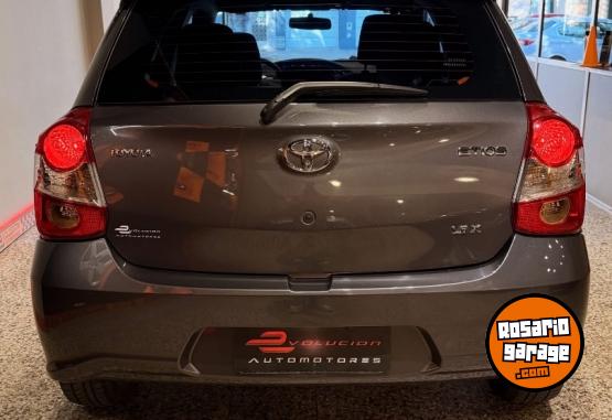 Autos - Toyota ETIOS X 2022 Nafta 48000Km - En Venta