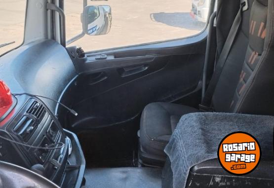 Camiones y Grúas - Mercedes Benz Axor 2533 automático - En Venta