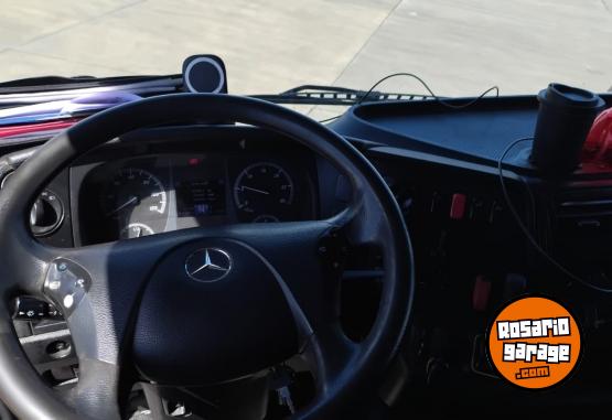 Camiones y Grúas - Mercedes Benz Axor 2533 automático - En Venta
