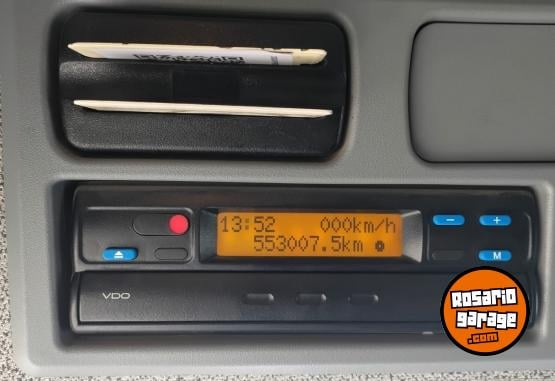 Camiones y Grúas - Mercedes Benz Axor 2533 automático - En Venta