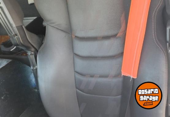 Camiones y Grúas - Mercedes Benz Axor 2533 automático - En Venta