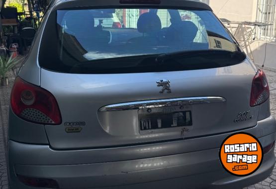 Autos - Peugeot 207 2013 GNC 130000Km - En Venta