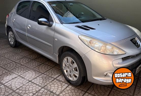 Autos - Peugeot 207 2013 GNC 130000Km - En Venta