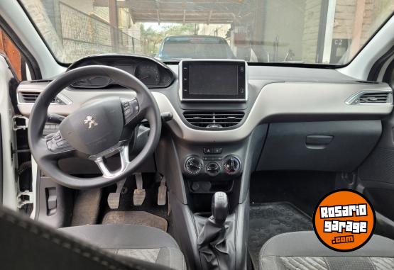 Autos - Peugeot 208 Allure 2018 Nafta 73600Km - En Venta