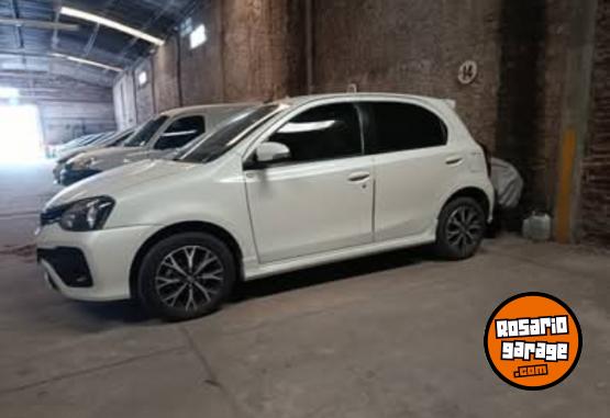 Autos - Toyota Etios XLS 2020 Nafta 21500Km - En Venta