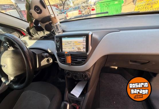 Autos - Peugeot 208 allure 2013 Nafta 95000Km - En Venta