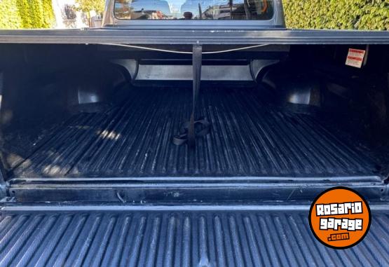 Camionetas - Toyota Hilux SR. 2025 Diesel 46000Km - En Venta