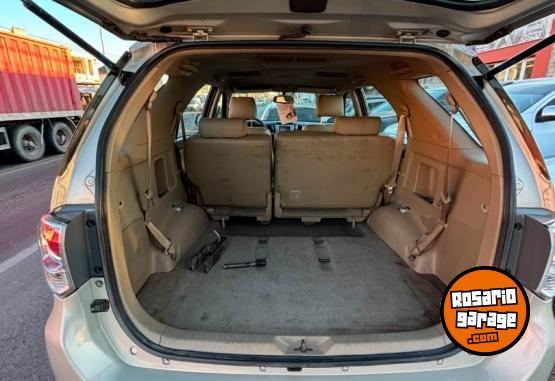 Camionetas - Toyota SW4 A/T 7 ASIENTOS 2013 Diesel 250000Km - En Venta