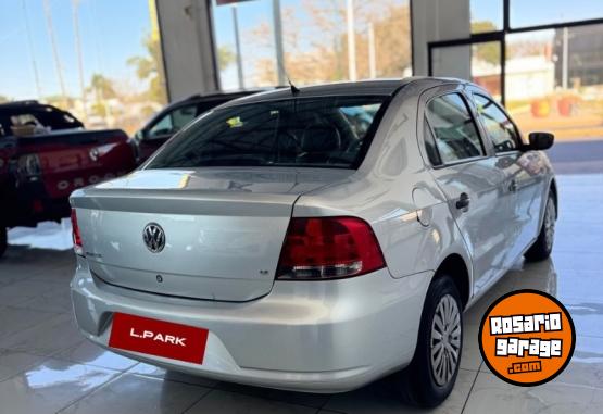 Autos - Volkswagen VOYAGE COMFORTLINE 2011 Nafta 114000Km - En Venta