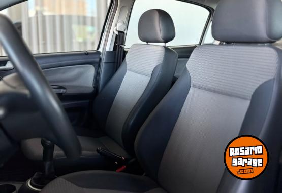Autos - Volkswagen VOYAGE COMFORTLINE 2011 Nafta 114000Km - En Venta