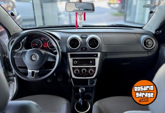 Autos - Volkswagen VOYAGE COMFORTLINE 2011 Nafta 114000Km - En Venta