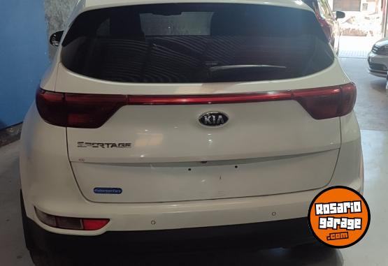 Camionetas - Kia SPORTAGE 2.0 EX 4X2 2017 Nafta 138000Km - En Venta
