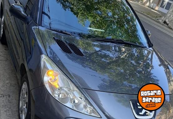 Autos - Peugeot 207 Compact Allure 2016 Nafta 99000Km - En Venta