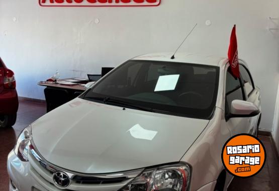 Autos - Toyota ETIOS XLS 1.5 2016 Nafta 90000Km - En Venta