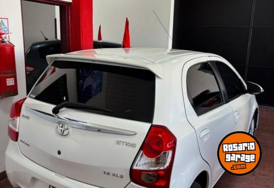 Autos - Toyota ETIOS XLS 1.5 2016 Nafta 90000Km - En Venta
