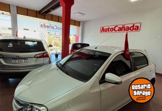 Autos - Toyota ETIOS XLS 1.5 2016 Nafta 90000Km - En Venta