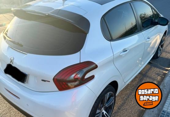 Autos - Peugeot 208 Gt 2019 Nafta 59000Km - En Venta