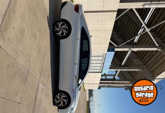 Autos - Volkswagen Vento gli 2023 Nafta 74000Km - En Venta