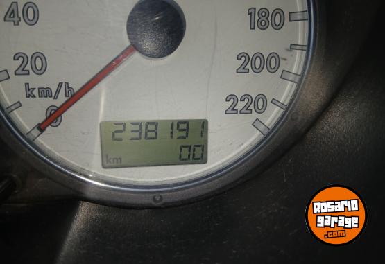 Autos - Volkswagen Gol 2004 Diesel 238191Km - En Venta