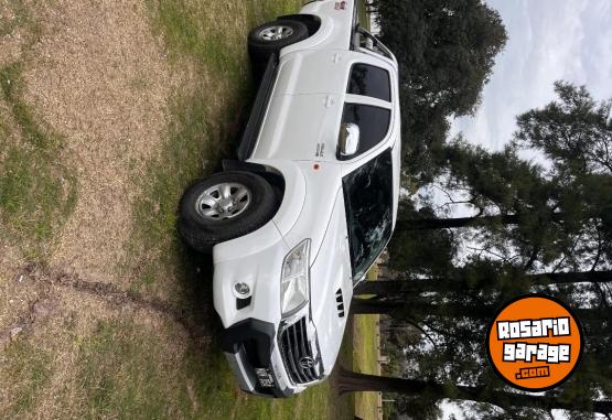 Camionetas - Toyota Hilux 3.0 4x4 SR 2013 Diesel 233000Km - En Venta
