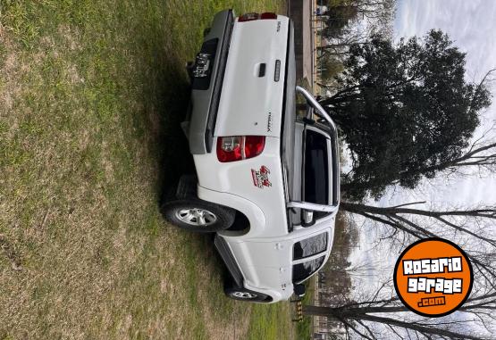 Camionetas - Toyota Hilux 3.0 4x4 SR 2013 Diesel 233000Km - En Venta
