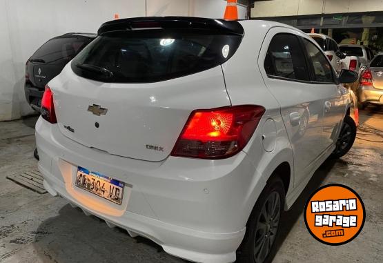Autos - Chevrolet Onix 2016 Nafta 120Km - En Venta