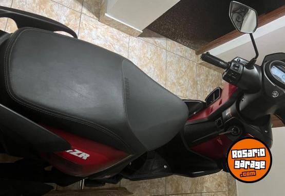 Motos - Yamaha Scooter 125 2024 Nafta 5000Km - En Venta