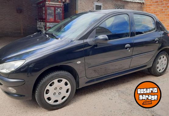 Autos - Peugeot 206 2005 Diesel 176000Km - En Venta