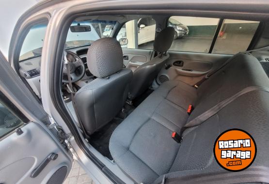 Autos - Renault Clio 2 pack plus 2006 Nafta 170000Km - En Venta
