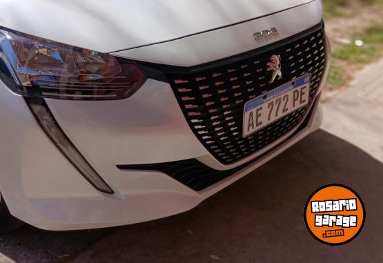 Autos - Peugeot 208 2021 Nafta 49000Km - En Venta