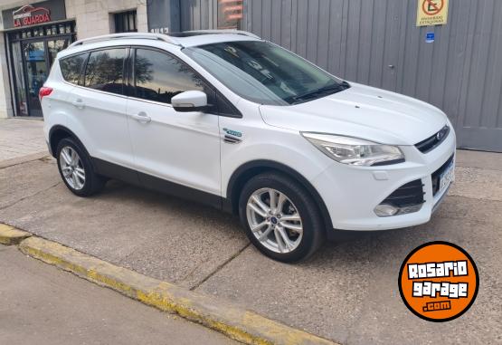 Camionetas - Ford Kuga 2.0 4x4 titanium 2016 Nafta 80000Km - En Venta