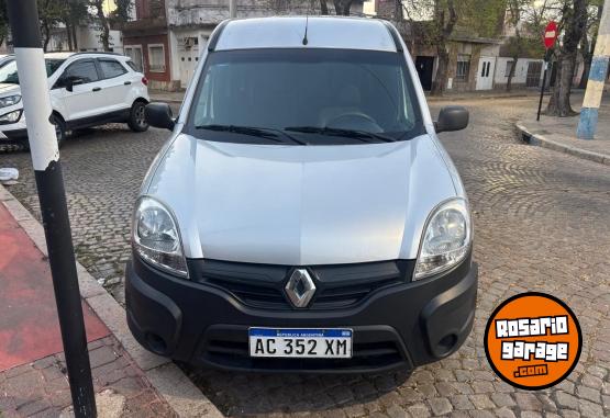 Utilitarios - Renault Kangoo 2018 Nafta 304500Km - En Venta