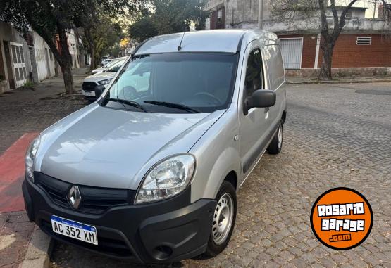 Utilitarios - Renault Kangoo 2018 Nafta 304500Km - En Venta
