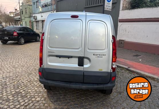 Utilitarios - Renault Kangoo 2018 Nafta 304500Km - En Venta