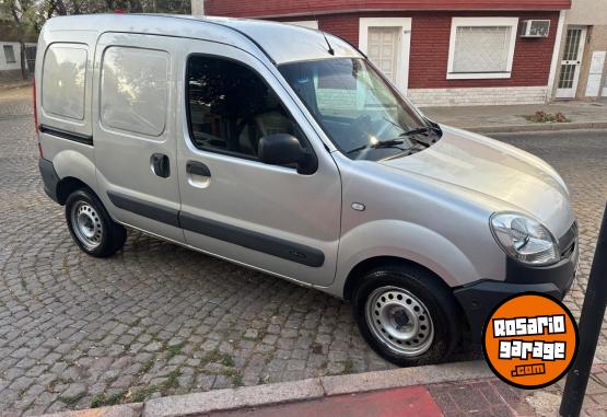 Utilitarios - Renault Kangoo 2018 Nafta 304500Km - En Venta