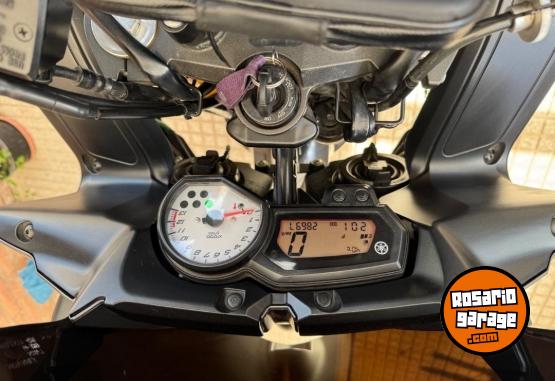 Motos - Yamaha Fz800 2013 Nafta 28000Km - En Venta
