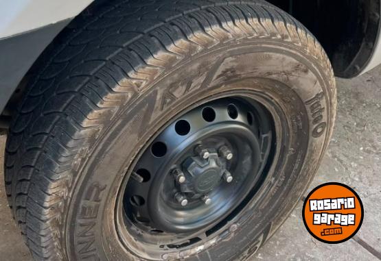 Camionetas - Ford RANGER XL 4X2 2015 Diesel 200000Km - En Venta