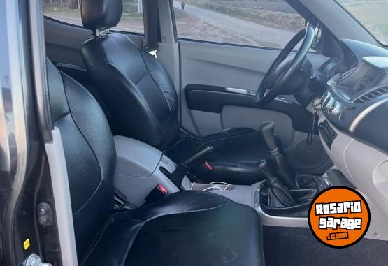 Camionetas - Mitsubishi L200. 3.2 Cr Dc 4X4 2011 Diesel 240000Km - En Venta