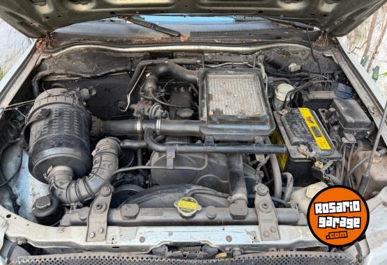 Camionetas - Mitsubishi L200 2004 Diesel 180000Km - En Venta